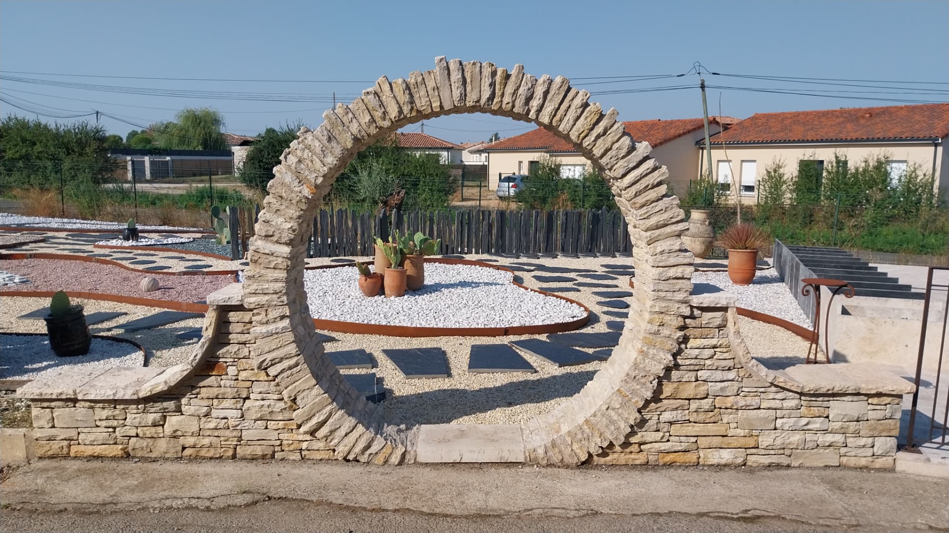 Moongate et murets en pierre