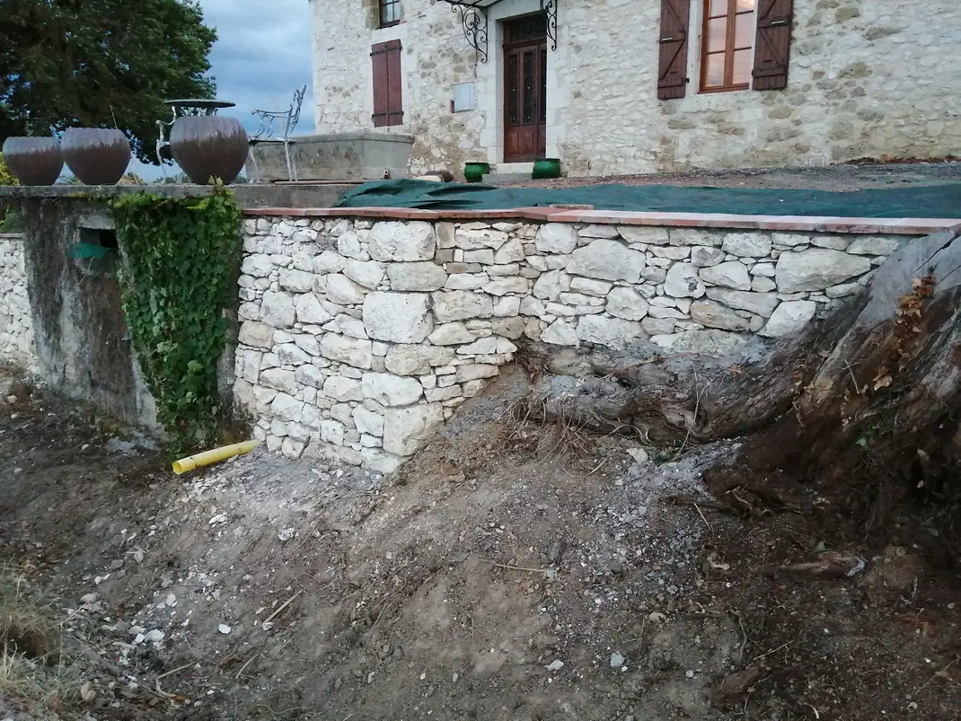 Reconstruction complète d'un mur de soutènement
