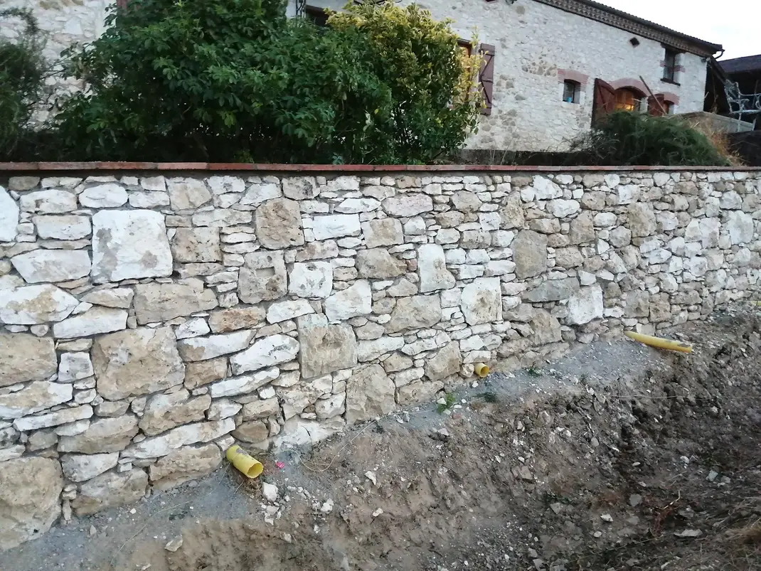 Reconstruction complète d'un mur de soutènement